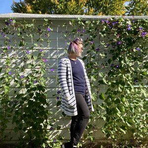 Meet your Posher, Holly